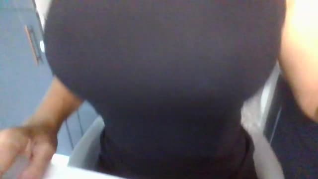 Gallery image thumbnail from Klo35's myfreecams stream on, 07/08/2023, 18:06 image 12 of 20