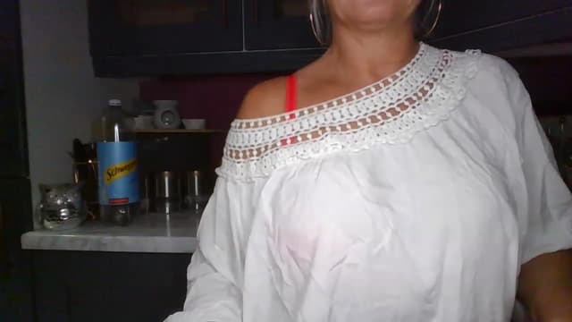 Gallery image thumbnail from Klo35's myfreecams stream on, 07/08/2023, 22:26 image 18 of 20
