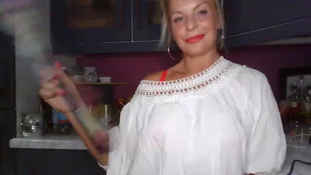 Gallery image thumbnail from Klo35's myfreecams stream on, 07/08/2023, 22:26 image 7 of 20