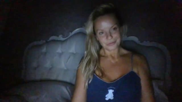 Gallery image thumbnail from Klo35's myfreecams stream on, 07/11/2023, 03:33 image 3 of 20