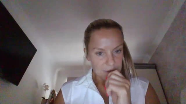 Gallery image thumbnail from Klo35's myfreecams stream on, 07/13/2023, 18:40 image 4 of 20