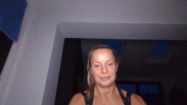 Gallery image thumbnail from Klo35's myfreecams stream on, 07/13/2023, 21:17 image 15 of 20