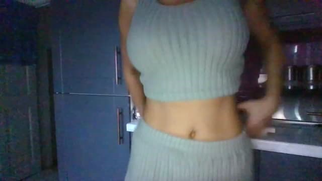 Gallery image thumbnail from Klo35's myfreecams stream on, 07/16/2023, 20:25 image 6 of 20