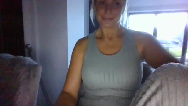 Gallery image thumbnail from Klo35's myfreecams stream on, 07/16/2023, 20:25 image 10 of 20