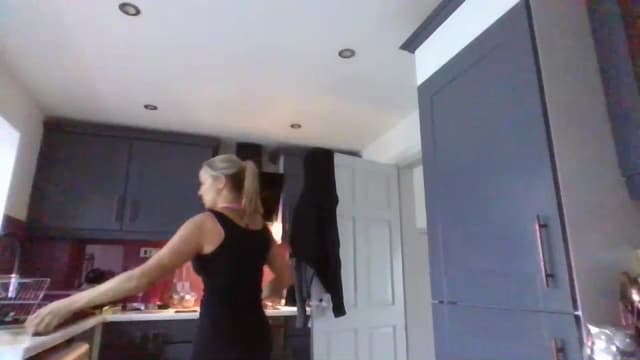 Gallery image thumbnail from Klo35's myfreecams stream on, 07/21/2023, 18:45 image 2 of 20