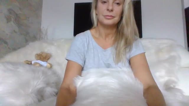 Gallery image thumbnail from Klo35's myfreecams stream on, 07/23/2023, 06:53 image 4 of 20