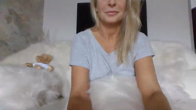 Gallery image thumbnail from Klo35's myfreecams stream on, 07/23/2023, 06:53 image 7 of 20