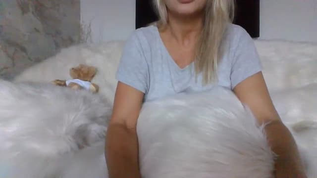 Gallery image thumbnail from Klo35's myfreecams stream on, 07/23/2023, 06:53 image 9 of 20