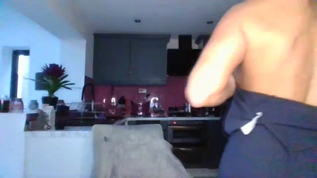 Gallery image thumbnail from Klo35's myfreecams stream on, 07/24/2023, 20:09 image 18 of 20