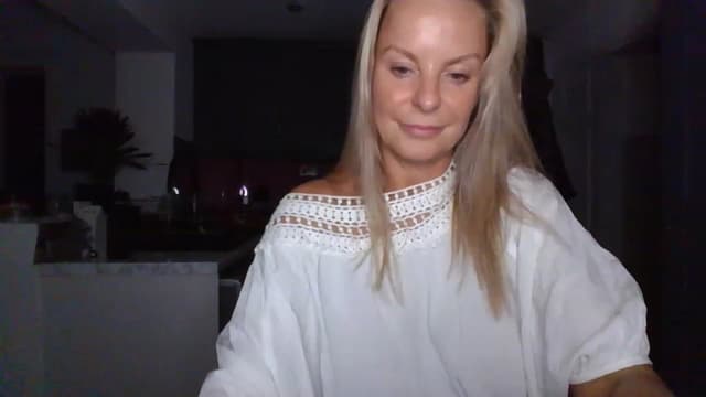 Gallery image thumbnail from Klo35's myfreecams stream on, 07/24/2023, 22:16 image 18 of 20