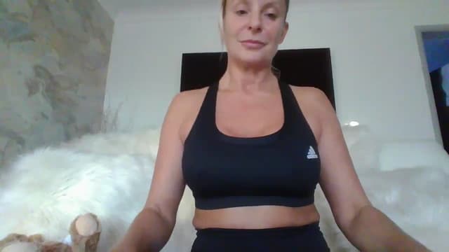 Gallery image thumbnail from Klo35's myfreecams stream on, 07/25/2023, 19:34 image 19 of 20