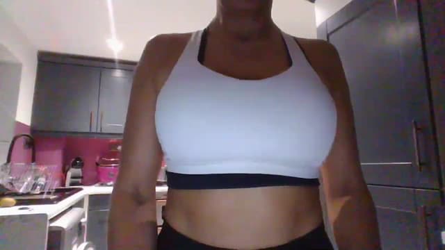 Gallery image thumbnail from Klo35's myfreecams stream on, 07/26/2023, 20:04 image 12 of 20