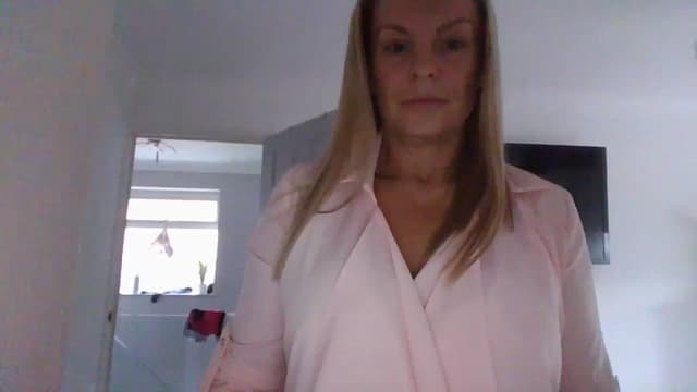 Gallery image thumbnail from Klo35's myfreecams stream on, 07/27/2023, 13:46 image 10 of 20
