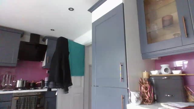 Gallery image thumbnail from Klo35's myfreecams stream on, 07/27/2023, 14:09 image 7 of 20