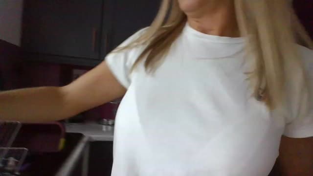 Gallery image thumbnail from Klo35's myfreecams stream on, 07/27/2023, 17:28 image 17 of 20