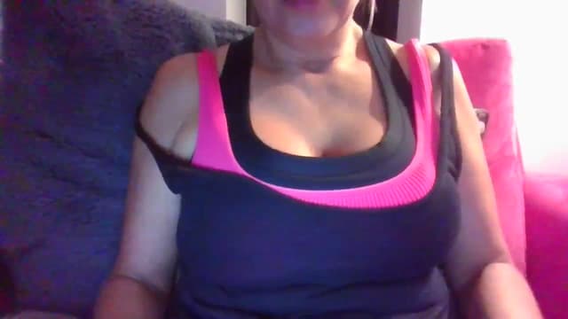 Gallery image thumbnail from Klo35's myfreecams stream on, 07/28/2023, 21:31 image 6 of 20