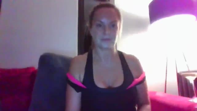 Gallery image thumbnail from Klo35's myfreecams stream on, 07/28/2023, 21:31 image 10 of 20
