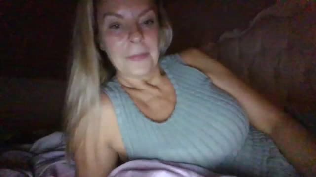 Gallery image thumbnail from Klo35's myfreecams stream on, 07/30/2023, 23:32 image 16 of 20