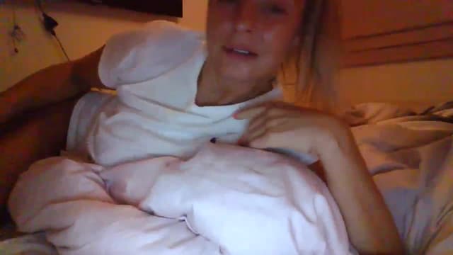 Gallery image thumbnail from Klo35's myfreecams stream on, 07/31/2023, 01:48 image 18 of 20