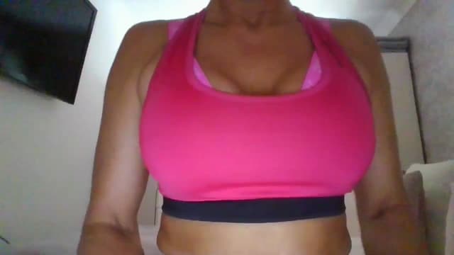 Gallery image thumbnail from Klo35's myfreecams stream on, 08/04/2023, 11:03 image 6 of 20