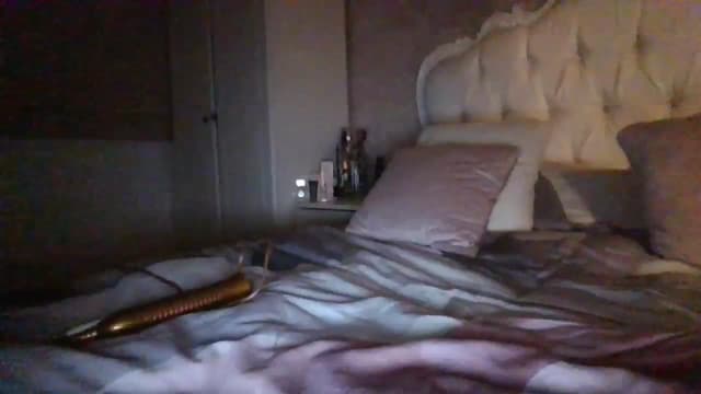 Gallery image thumbnail from Klo35's myfreecams stream on, 08/11/2023, 24:00 image 13 of 20