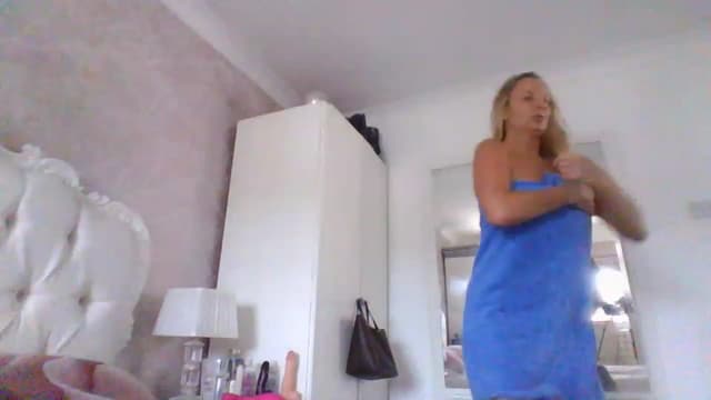 Gallery image thumbnail from Klo35's myfreecams stream on, 08/23/2023, 16:34 image 6 of 20