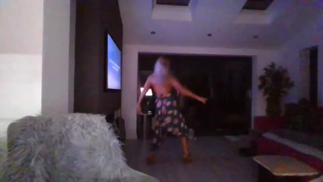 Gallery image thumbnail from Klo35's myfreecams stream on, 08/27/2023, 24:01 image 10 of 20
