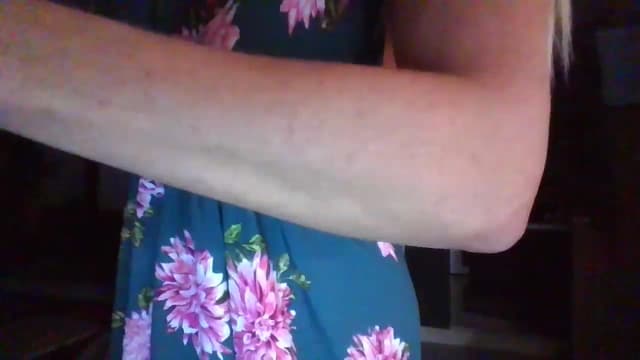 Gallery image thumbnail from Klo35's myfreecams stream on, 08/27/2023, 24:41 image 2 of 20