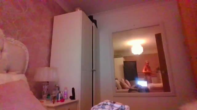 Gallery image thumbnail from Klo35's myfreecams stream on, 08/29/2023, 20:16 image 16 of 20