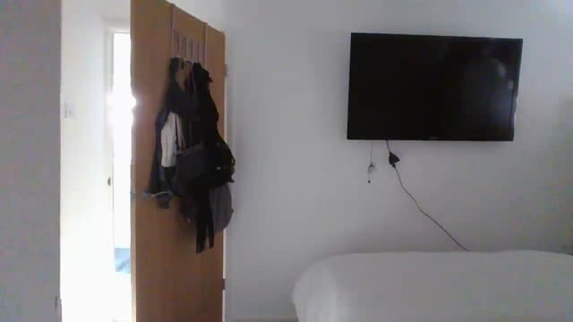Gallery image thumbnail from Klo35's myfreecams stream on, 09/09/2023, 15:11 image 19 of 20