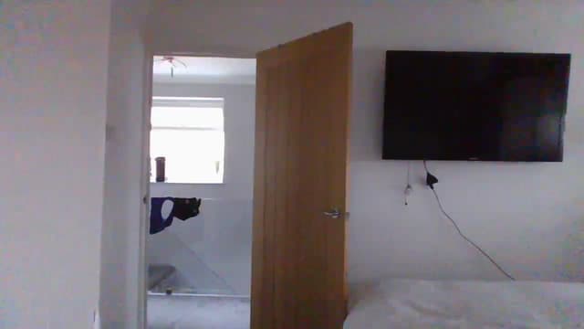 Gallery image thumbnail from Klo35's myfreecams stream on, 09/10/2023, 15:13 image 9 of 20