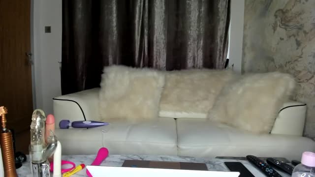 Gallery image thumbnail from Klo35's myfreecams stream on, 09/12/2023, 09:19 image 16 of 20