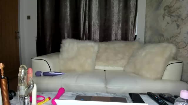 Gallery image thumbnail from Klo35's myfreecams stream on, 09/12/2023, 09:19 image 11 of 20