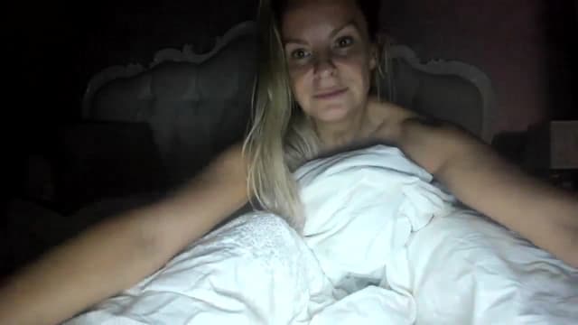 Gallery image thumbnail from Klo35's myfreecams stream on, 09/14/2023, 07:00 image 18 of 20