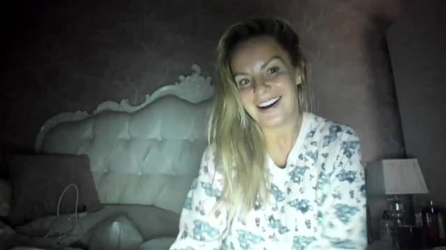 Gallery image thumbnail from Klo35's myfreecams stream on, 09/14/2023, 07:00 image 3 of 20