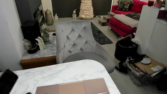 Gallery image thumbnail from Klo35's myfreecams stream on, 12/16/2023, 14:20 image 2 of 20