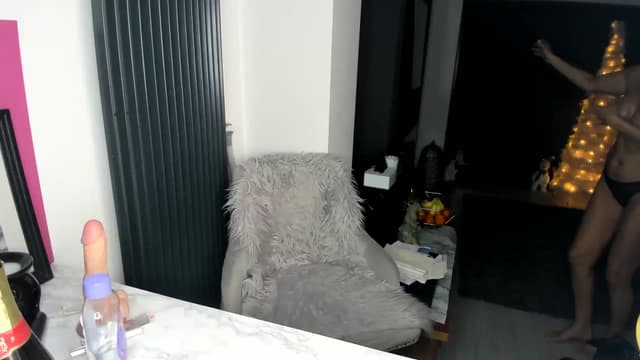 Gallery image thumbnail from Klo35's myfreecams stream on, 01/01/2024, 01:22 image 9 of 20