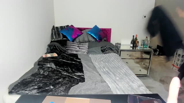 Gallery image thumbnail from Klo35's myfreecams stream on, 01/16/2024, 24:44 image 19 of 20