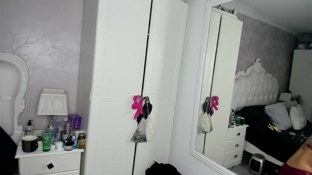 Gallery image thumbnail from Klo35's myfreecams stream on, 01/28/2024, 17:08 image 19 of 20