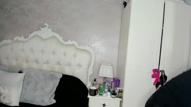 Gallery image thumbnail from Klo35's myfreecams stream on, 01/28/2024, 17:08 image 2 of 20
