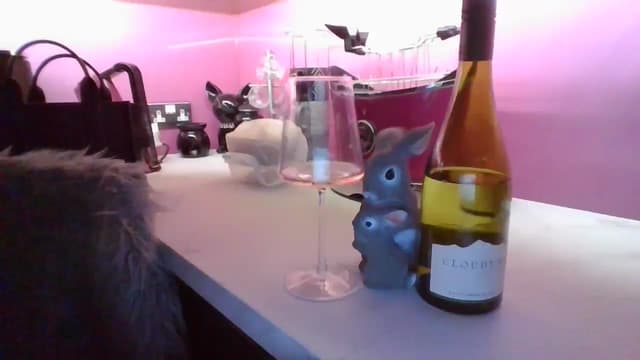 Gallery image thumbnail from Klo35's myfreecams stream on, 02/16/2025, 22:39 image 9 of 20