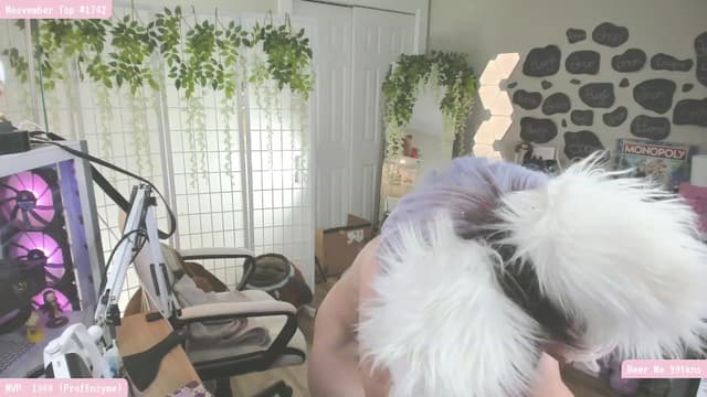 Gallery image thumbnail from KoMoo's myfreecams stream on, 11/27/2022, 08:58 image 11 of 20