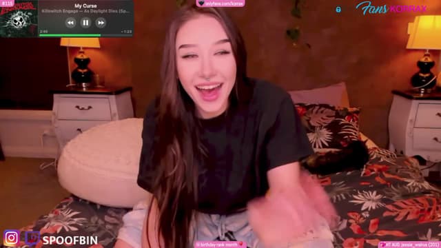 Gallery image thumbnail from Korra's myfreecams stream on, 08/01/2023, 08:54 image 10 of 20