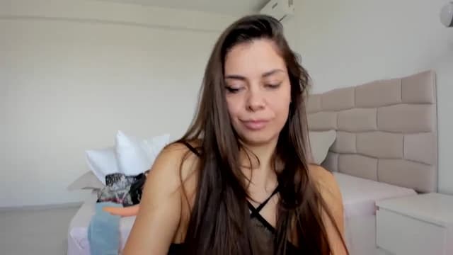 Gallery image thumbnail from Krys_'s myfreecams stream on, 03/24/2026, 09:05 image 4 of 20
