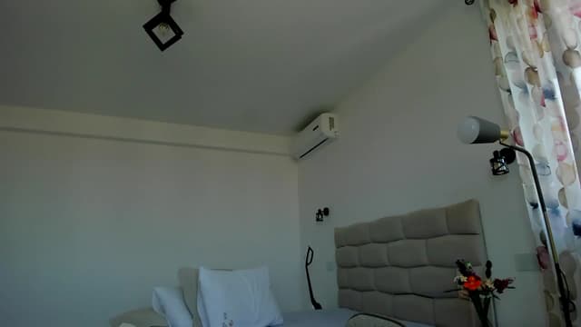 Gallery image thumbnail from Krys_'s myfreecams stream on, 04/25/2026, 10:12 image 20 of 20