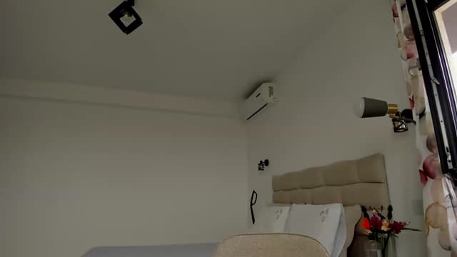 Gallery image thumbnail from Krys_'s myfreecams stream on, 07/16/2026, 09:06 image 17 of 20