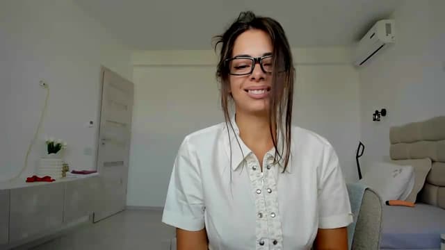 Gallery image thumbnail from Krys_'s myfreecams stream on, 07/24/2026, 06:40 image 17 of 20