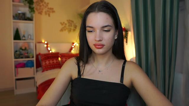 Gallery image thumbnail from Kylie_Quinn's myfreecams stream on, 12/20/2023, 24:01 image 7 of 20