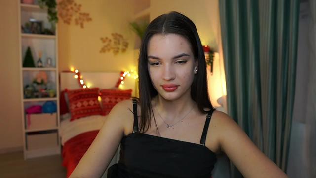 Gallery image thumbnail from Kylie_Quinn's myfreecams stream on, 12/20/2023, 24:01 image 4 of 20