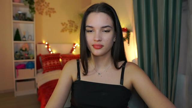 Gallery image thumbnail from Kylie_Quinn's myfreecams stream on, 12/20/2023, 24:01 image 12 of 20